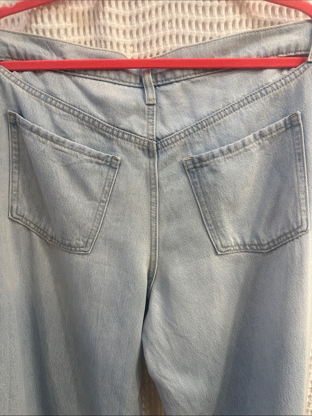 NWT Old Navy Light Blue Baggy Wide-Leg High-Rise Drapey Denim Jeans - Size 10 - Picture 5 of 6